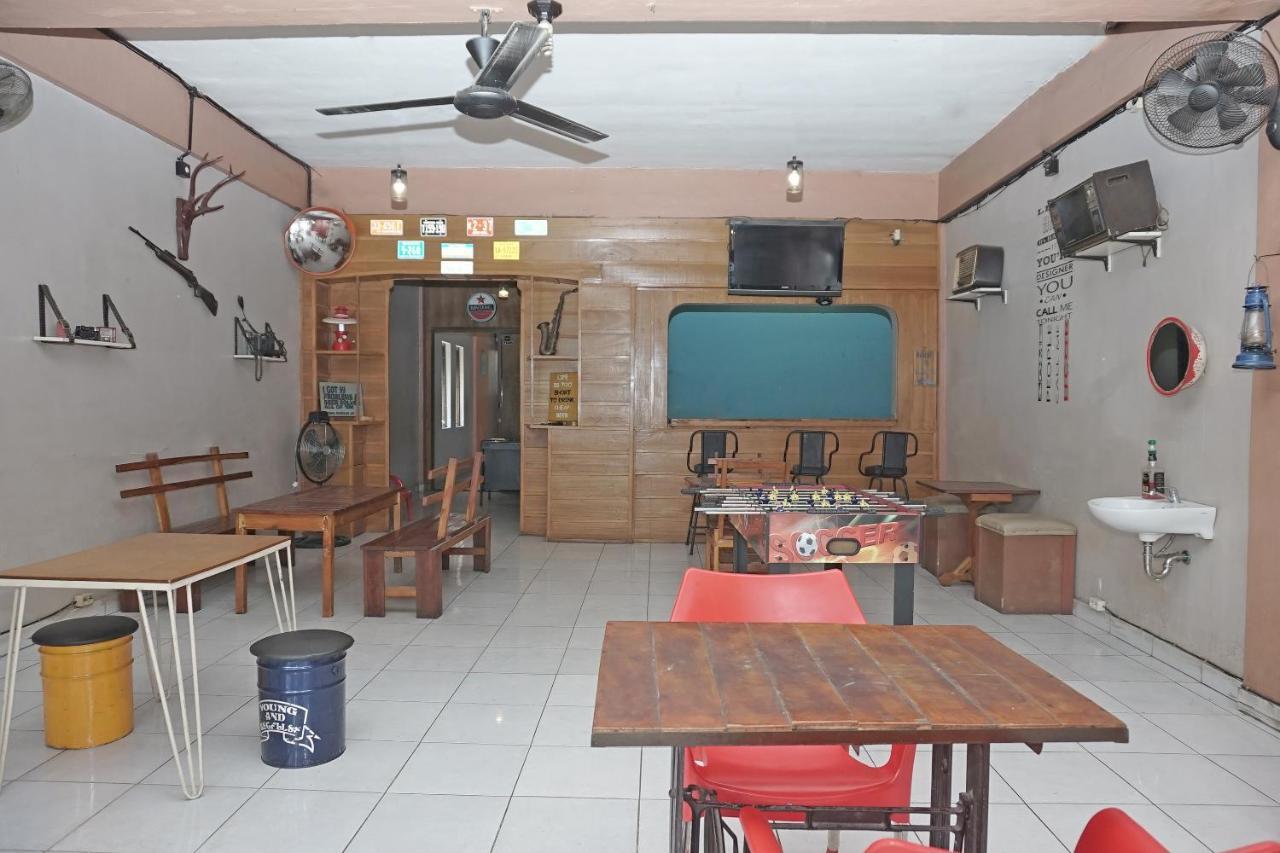 Oyo 2200 Hotel Gunung Sari Rantauprapat Exterior photo